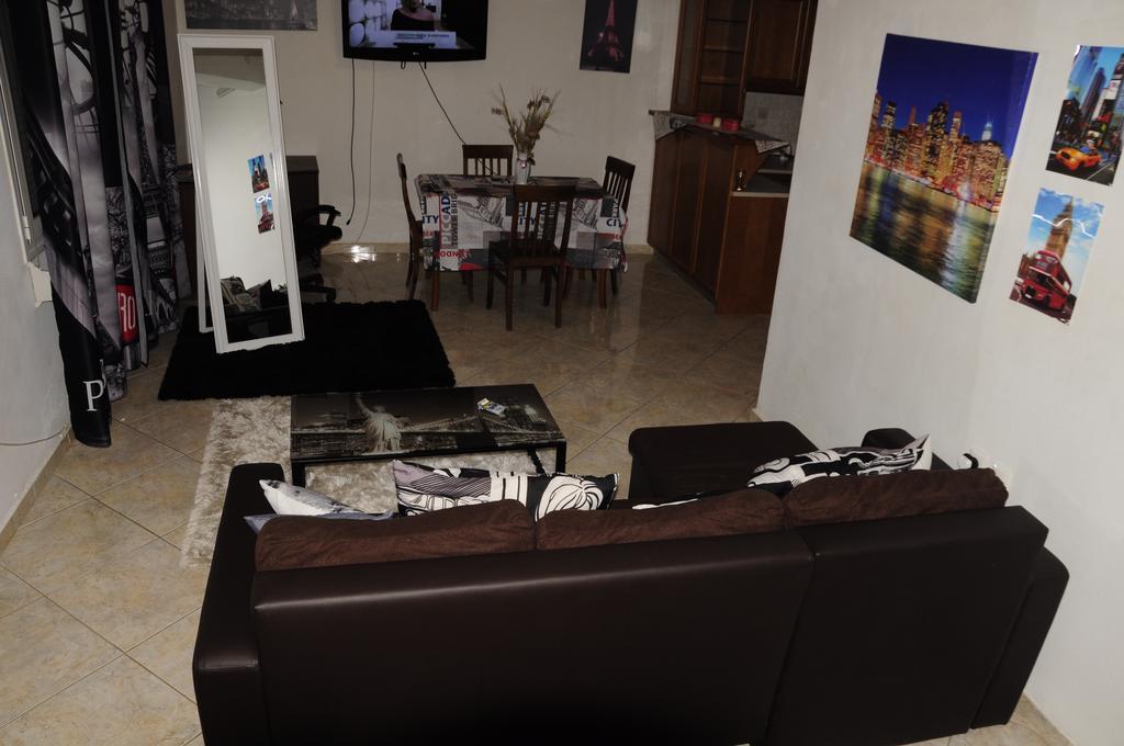Ionias Apartment Heraklion Exterior foto